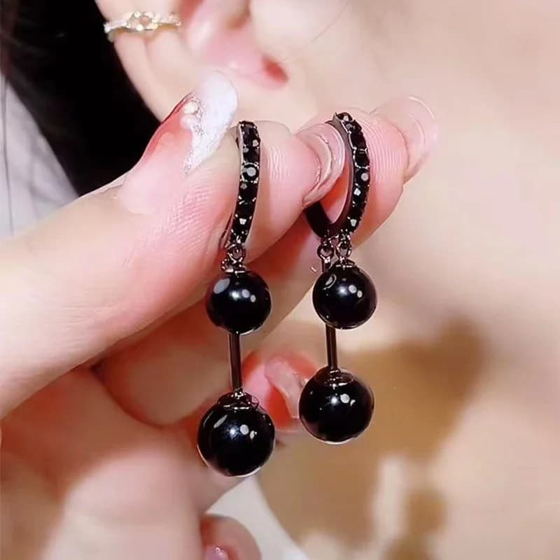 Orecchini Neri Unici con Doppio Pendente a Perla Rotonda per Donne, Nuova Moda Semplice e Personalizzata, Gioielli Originali per Ragazze Cool, Regalo per Feste