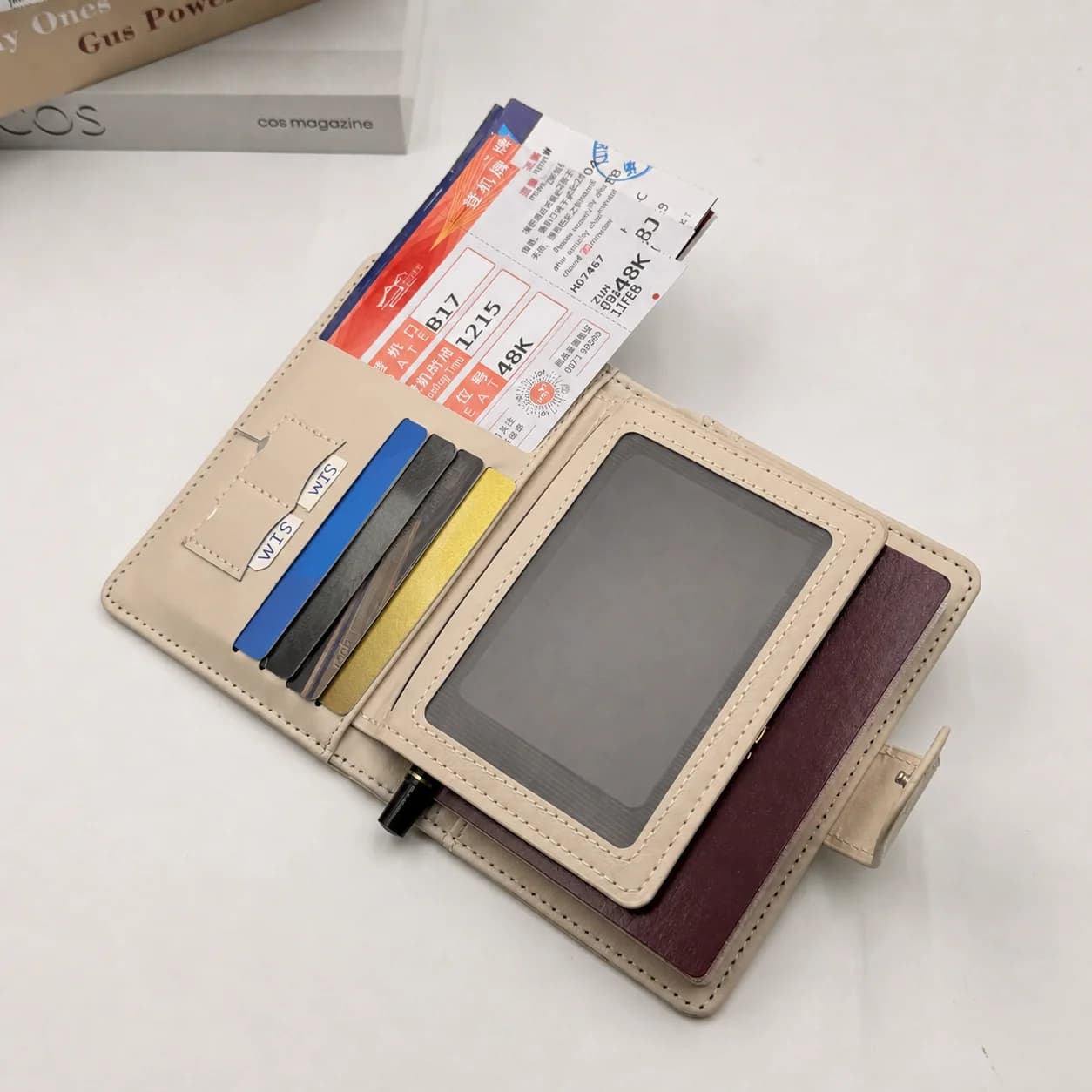 Fashion Travel Passport Wallet for Women, PU Leather Passport Cover Holder for Men ,Multiple Card Slots with ID Photo Windows
