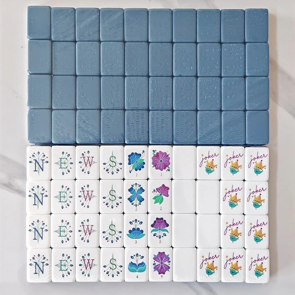 Four Layer Acrylic Travel Mah Jongg Sets Grey Blue Mahjong Tiles Customized Luxury Engraved American Mahjong Set for Board Games