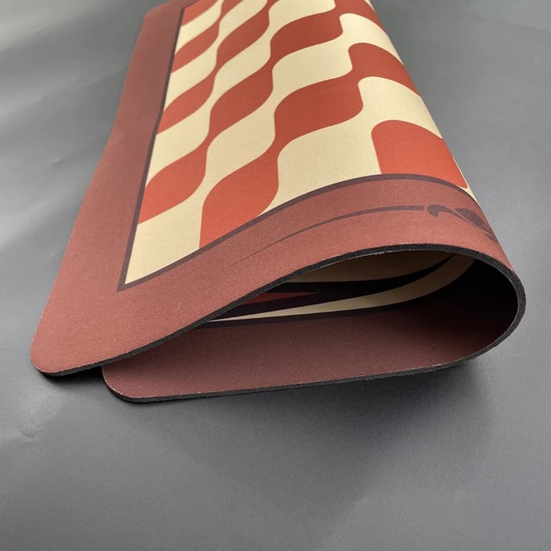 large 48cm/18.9-inch soft rubber three-in-one chessboard Backgammon rolled up for storage durable portable replacement