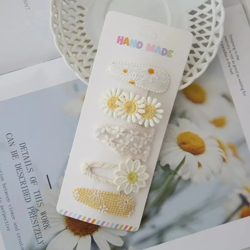 SweetInsStyle 5Pcs Cute Fabric Handmade Hair Clips Set Printed Daisy Hair Accessories for Women Girls