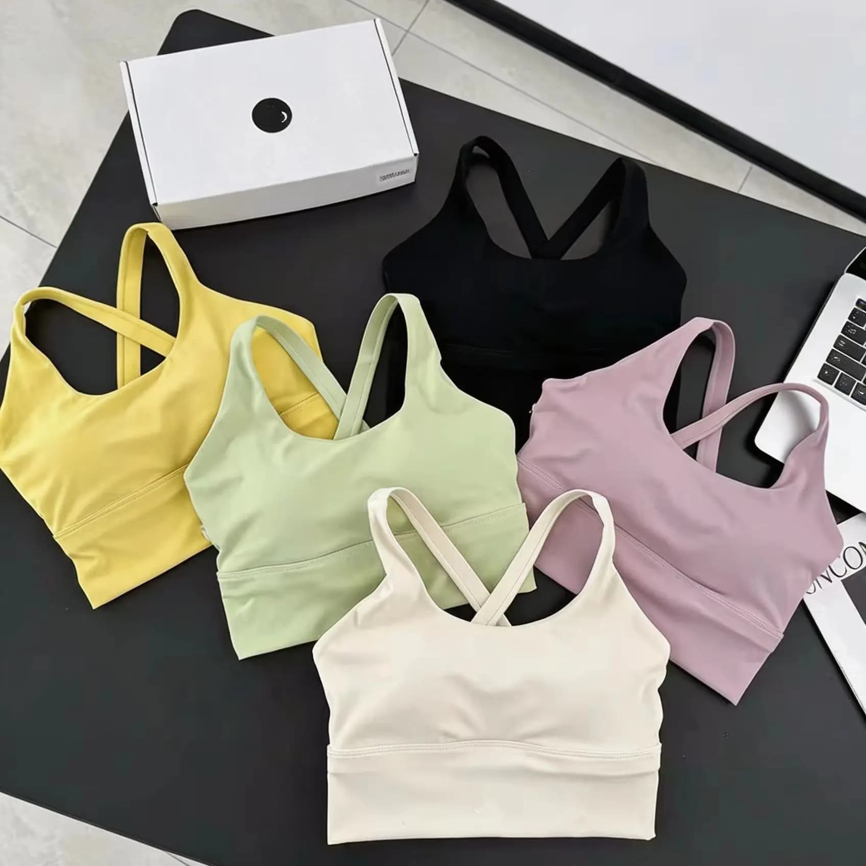 Women's Integrated Fixed Cup Sports Bra, Beautiful Back Workout Tank for Running, Fitness, Yoga & Jump Rope