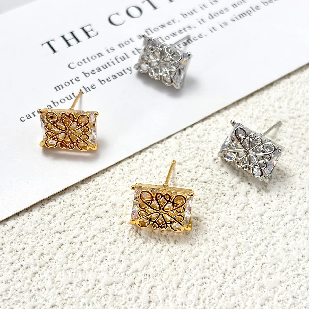 Women's geometric square earrings, simple and light luxury, high-end exquisite, daily wear party