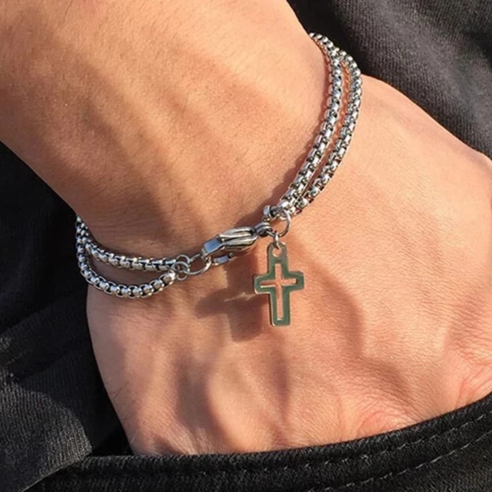 Bracciale con ciondolo croce a doppio strato in acciaio inossidabile color argento dal design personalizzato per uomo Gioielli hip-hop rock alla moda che non sbiadiscono