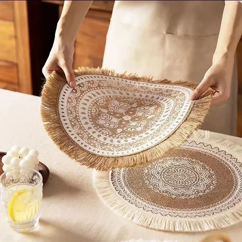Tovaglietta rotonda Boho Tovagliette da 15 pollici con frange di iuta intrecciata con nappa con pompon Tovaglietta per sala da pranzo INS Decorazioni da tavola
