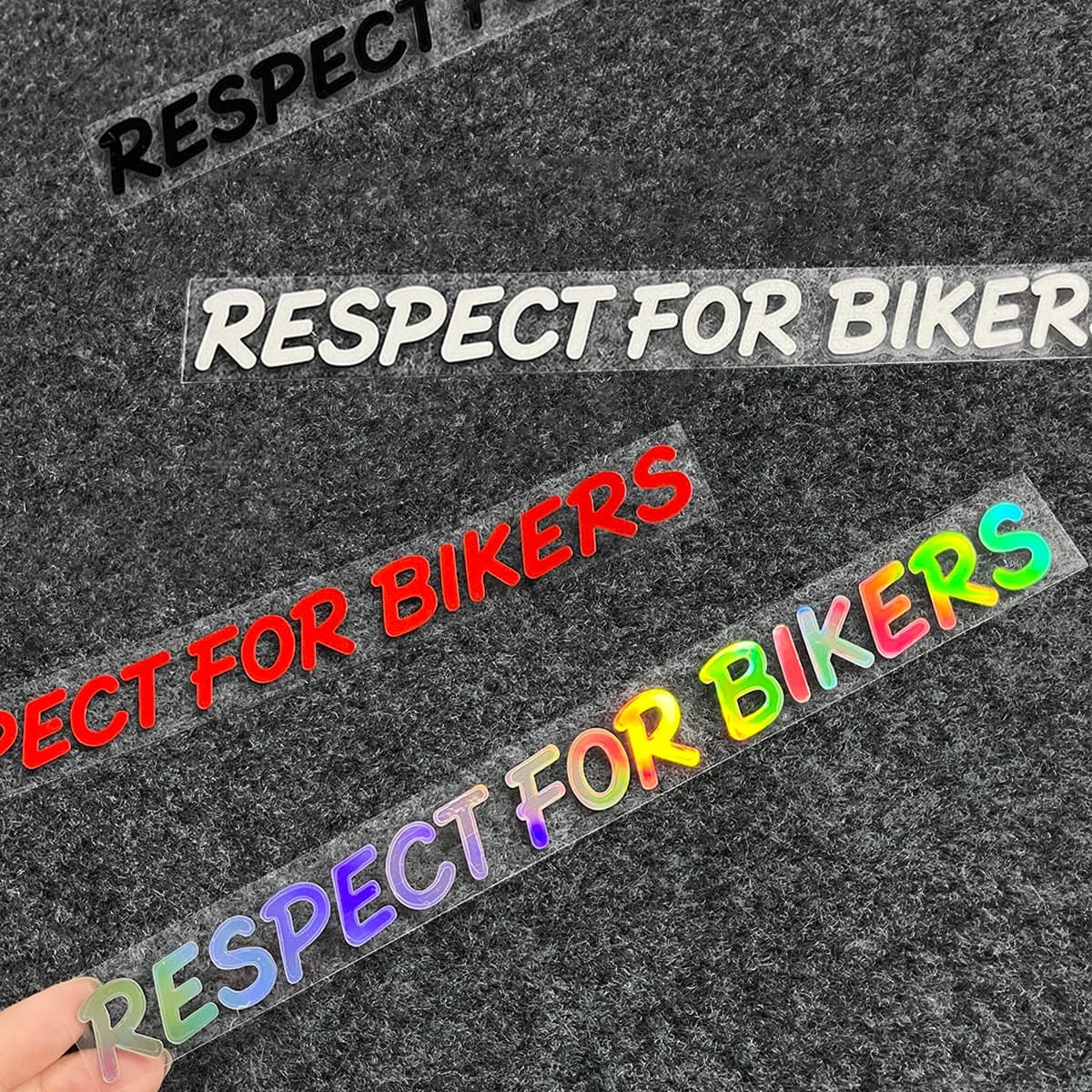 1 2D flat sticker for motorcycle with "RESPECT FOR BIKERS", waterproof vinyl sticker, ideal for bike helmet, scooter and car body decorations