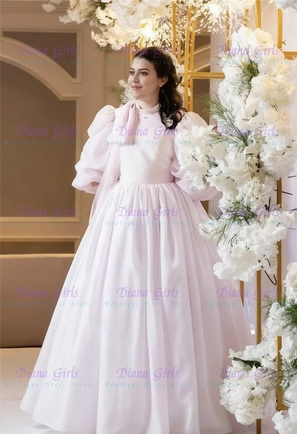Abito da sposa elegante Abito da ragazza di fiori in raso rosa soffice con applicazioni di fiori squisiti per abiti da sera per feste di compleanno per bambini