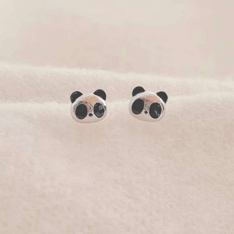 Orecchini a bottone con panda carino in argento sterling 925, design semplice e alla moda, regalo squisito per ragazze, accessorio elegante per le donne
