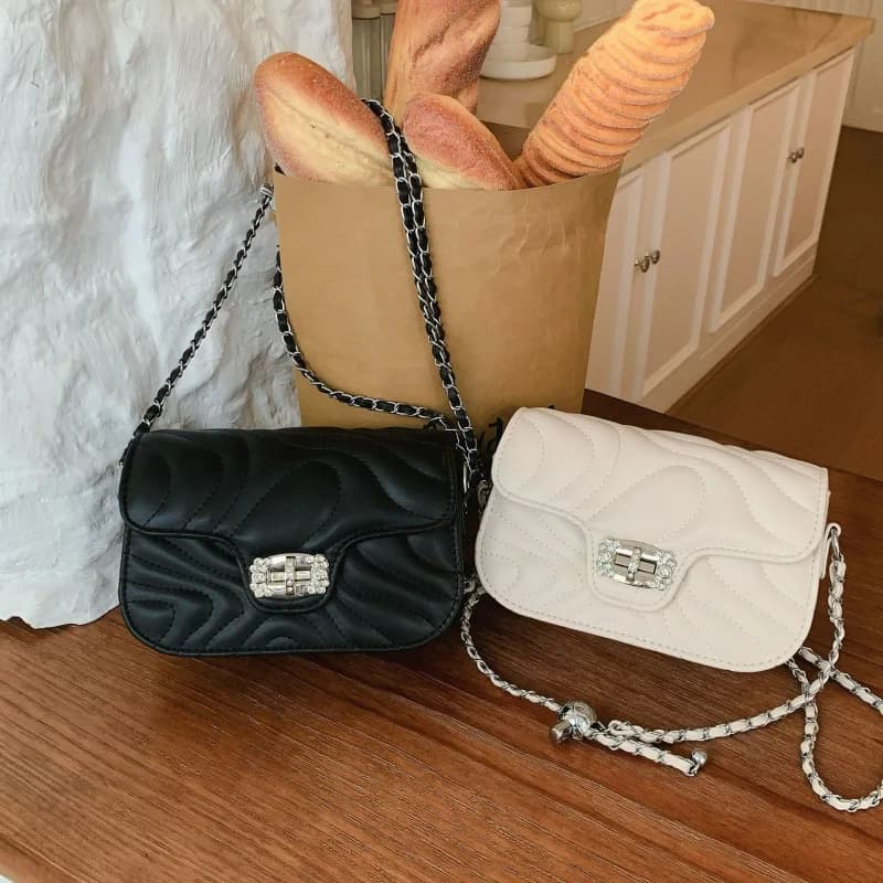 Xiaoxiangfeng diamond-encrusted lock small square bag chain bag 2026 summer new fashionable versatile shoulder messenger bag