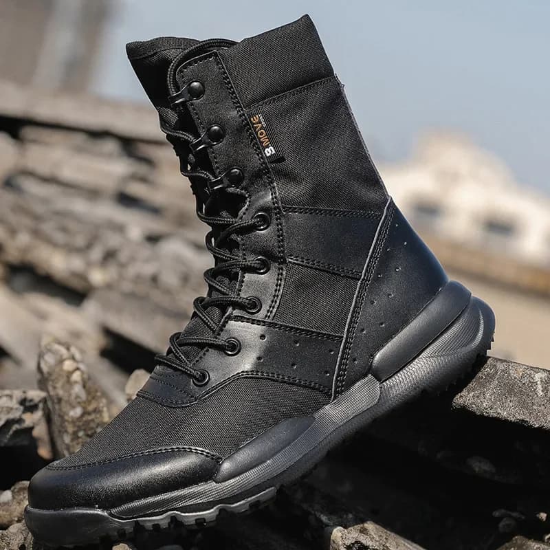 Scarponi da trekking estivi traspiranti nel deserto Scarpe da uomo alte da arrampicata all'aperto per alpinismo Scarpe militari Stivali da combattimento tattici leggeri