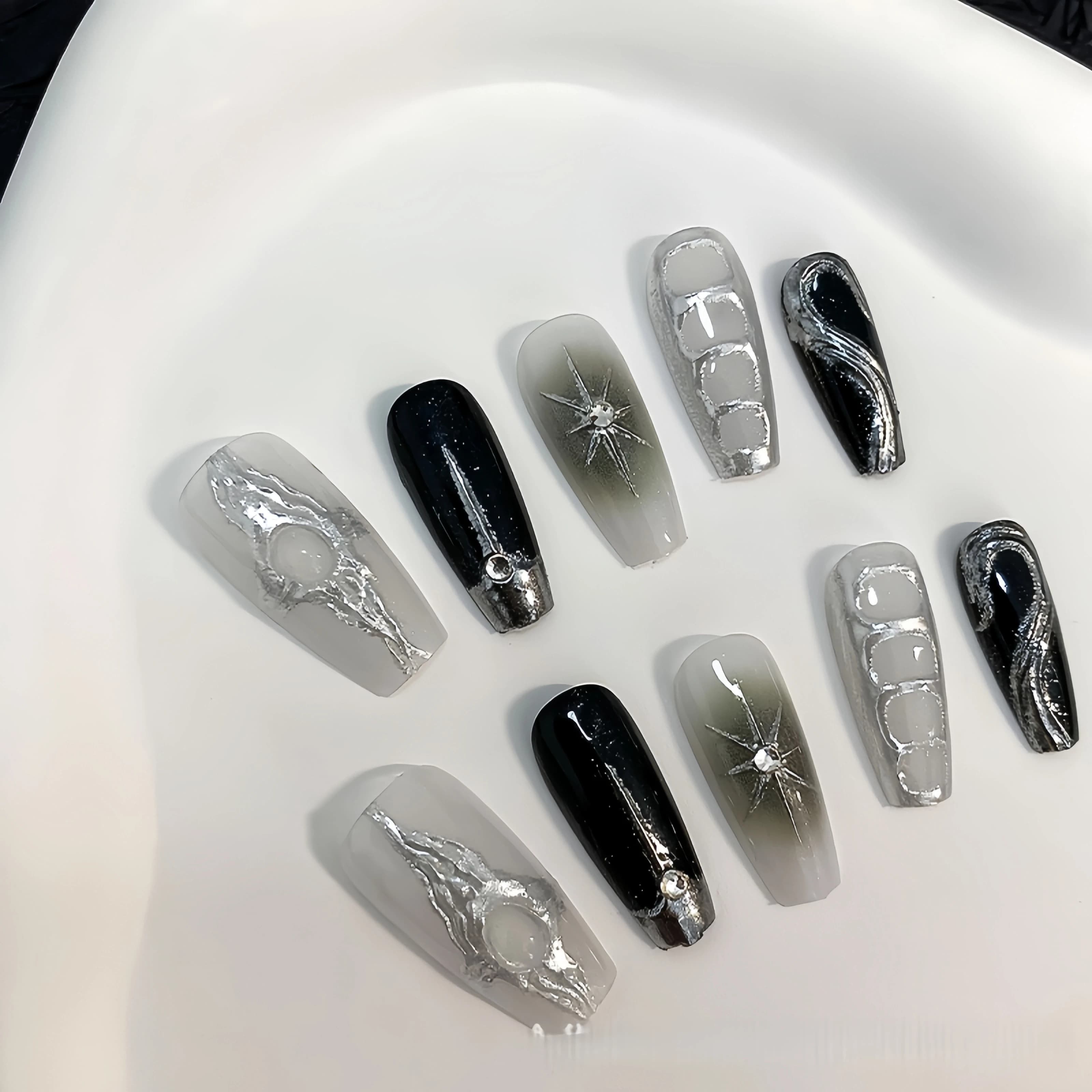 10 pieces of nail art shaped as a handmade coffin, beautiful fake nails, gray nail art with planetary tendency, suitable for use by women
