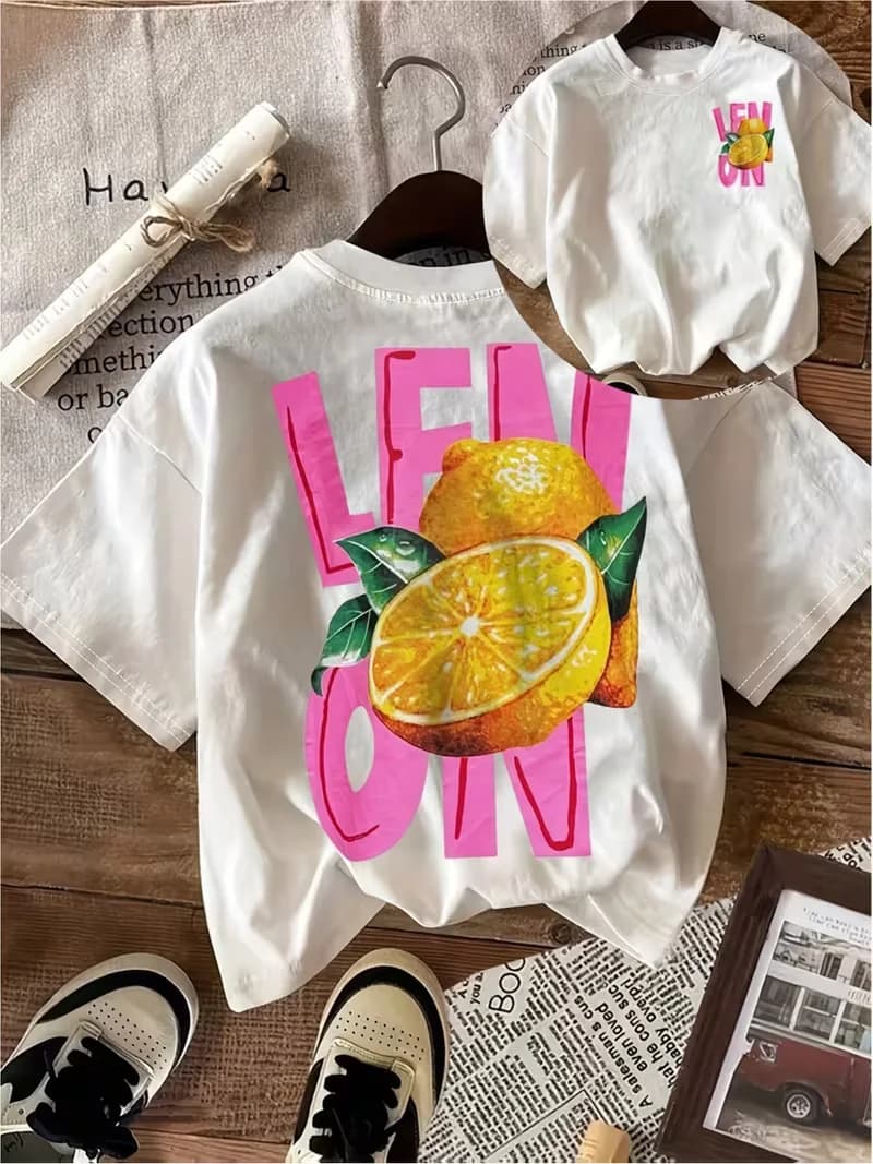 T-shirt da donna con stampa di limoni vivaci e lettere, design fronte e retro, girocollo casual a maniche corte, maglietta estiva con stampa di frutta in stile preppy