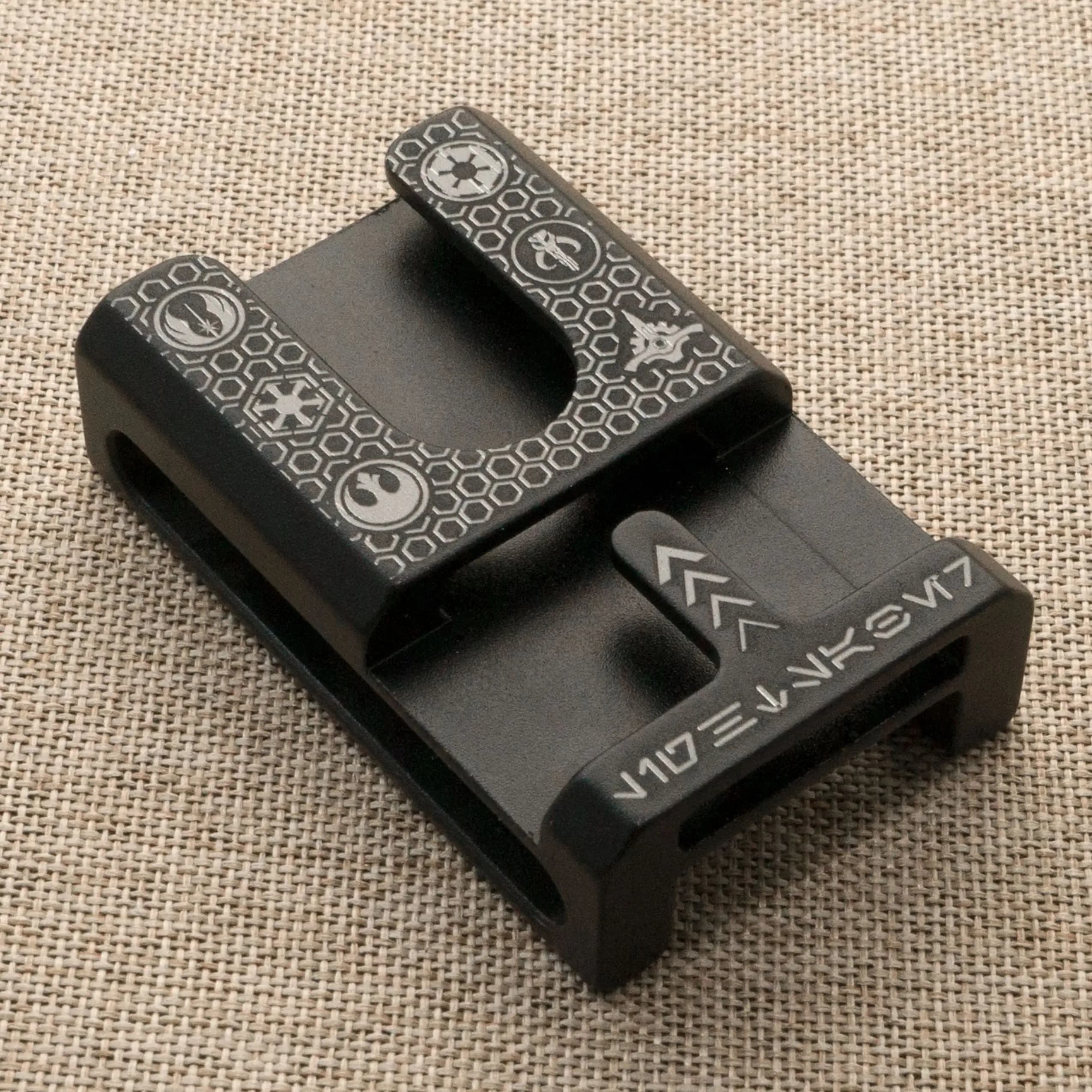 Lightsaber Accessories Belt Clip Covertec Wheel Holder for Lightsaber all metal aluminum alloy material