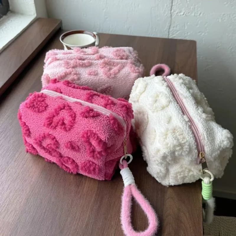Borsa per il trucco in velluto con manico, morbida custodia da viaggio per cosmetici, organizer portatile con stampa a cuore, astuccio, graziosa pochette portatile