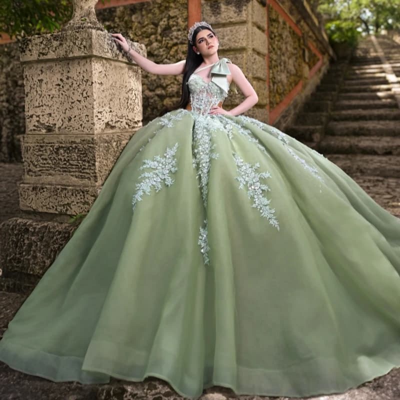 Abiti Quinceanera verdi lucidi con spalle scoperte Applique con perline di fiori Corsetto in tulle di cristallo Festa di compleanno Abito dolce 16