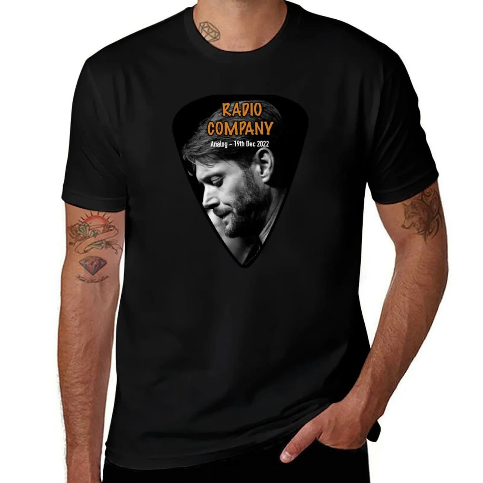 Jensen Radio Company Guitar Pick T-Shirt Plus Size Gym Sports T-Shirt