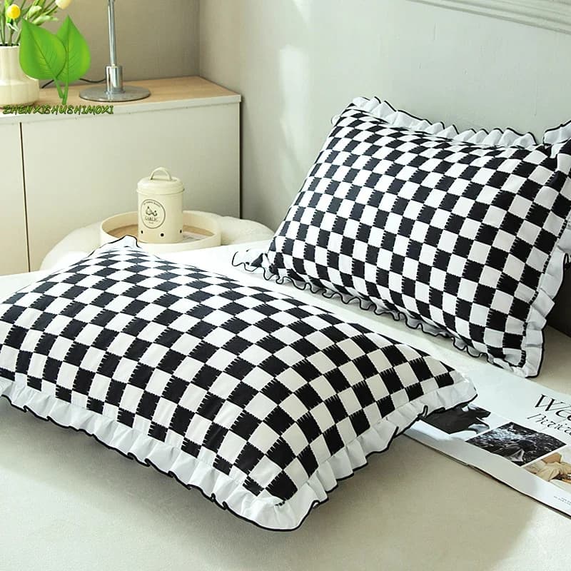 Black and white key ring for sofa, pillow liner with volant, office bed, design with pattern, bed linen for adults