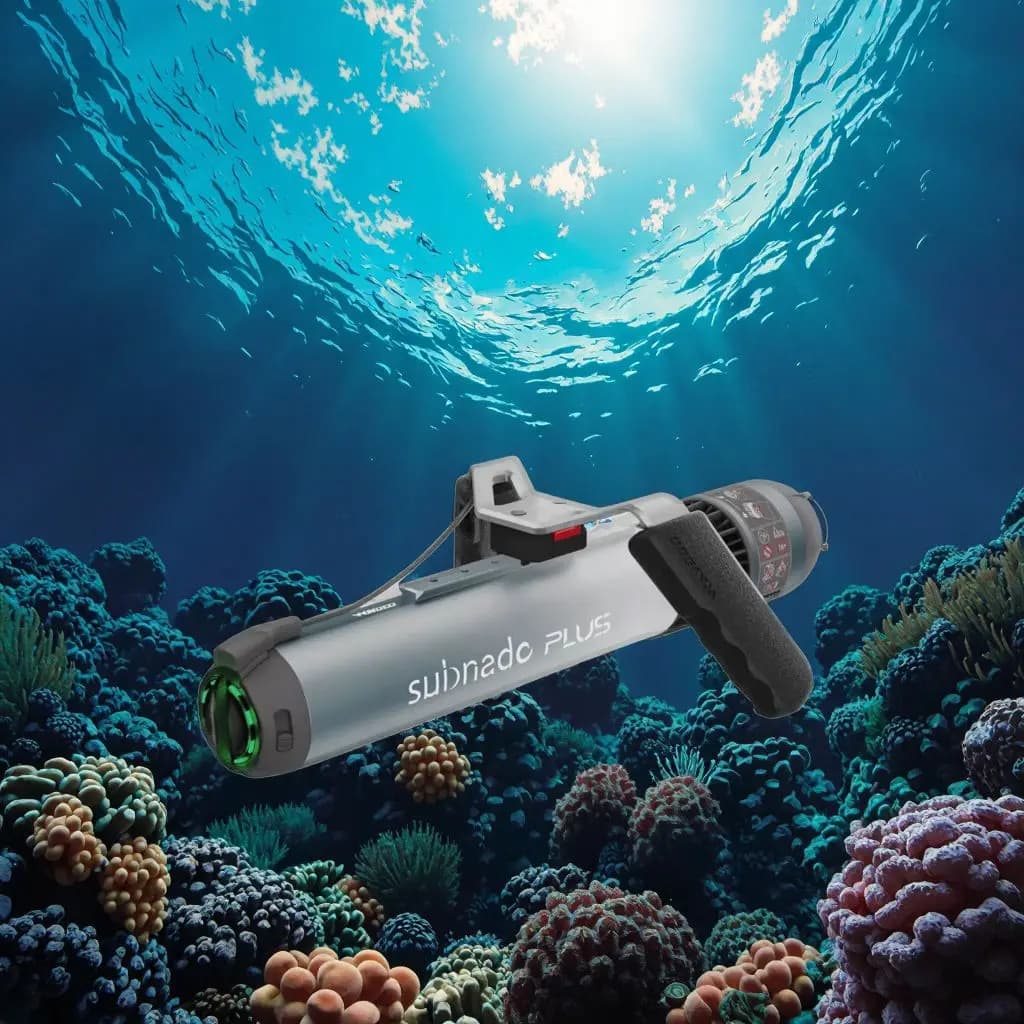 800W Underwater Scooter 2.4m/s High Speed Sea Scooter 144Wh Battery Aluminum Alloy Lightweight DPV for Diving Snorkeling Water