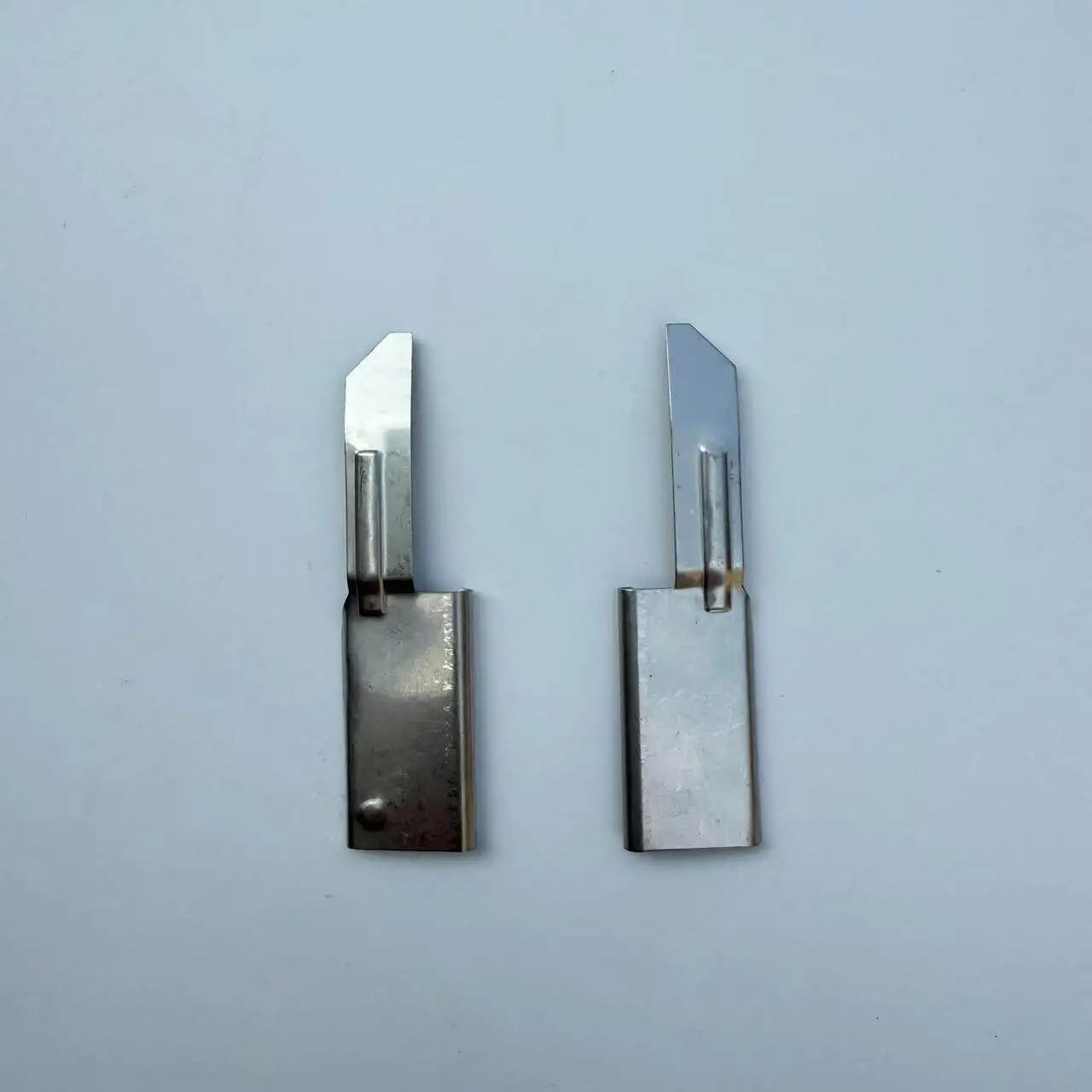 2 pz. Accessori per macchina da maglieria Brother: Piedino pressore per ago finale per modelli Kr838, Kr850, Kr830