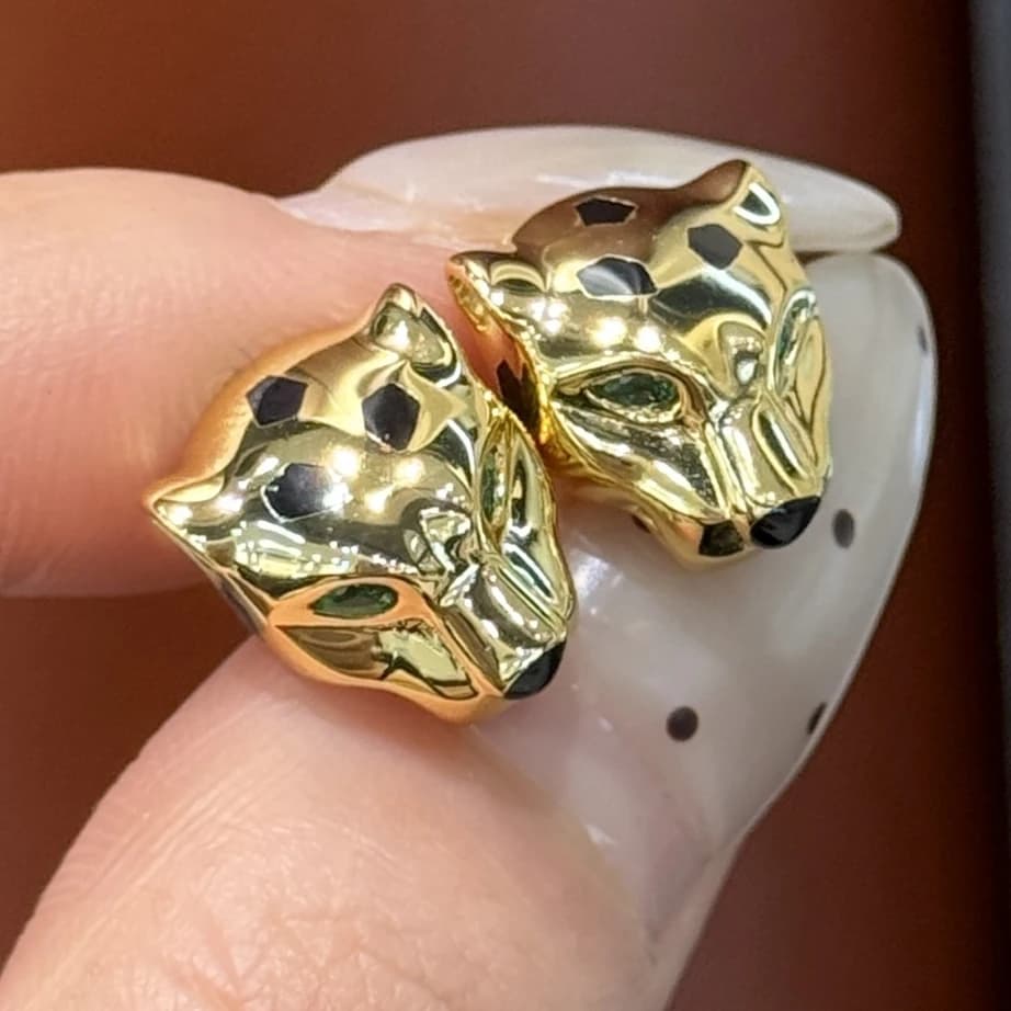 KQDANCE Orecchini a Perno con Testa di Leopardo in Argento 925, Smalto Nero, Smeraldo Verde, Diamante in Carbonio Taglio a Pera, Placcati in Oro 18K, Gioielli di Lusso