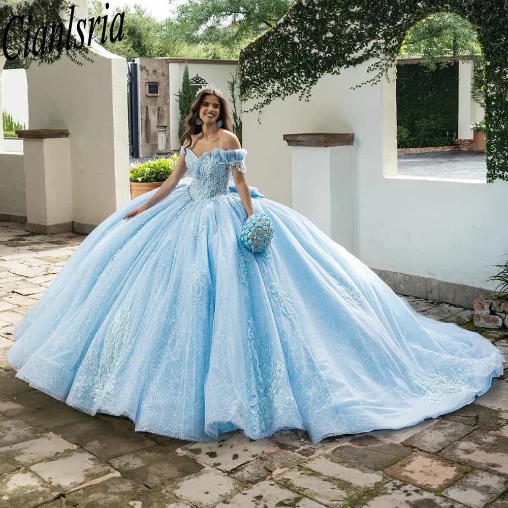 Abiti Quinceanera in pizzo azzurro con applicazioni Abito da ballo con spalle scoperte Paillettes di cristallo Dolce 15 anni Messicano personalizzato