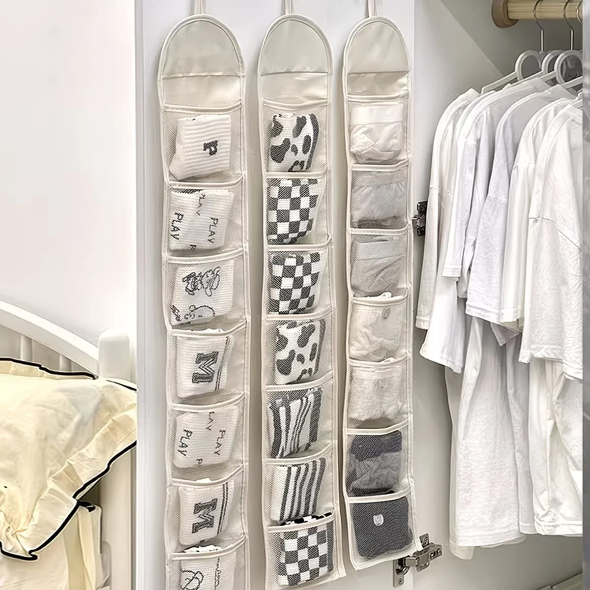 Wardrobe socks and underwear storage bags, hair accessories classification and organization bags, hanging door rear storage bags