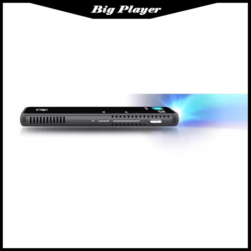 Nuovo piccolo mini proiettore laser home theater per TV portatile con ricarica esterna con mini schermo