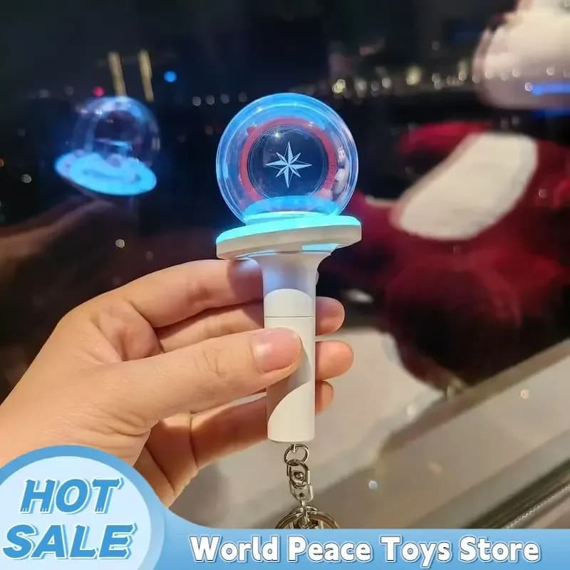 Disponibile Replica Skzoo Straykids Mini Portachiavi Versione Luminosa, Ciondolo Decorativo per Zaino, Regalo per Fan Kpop