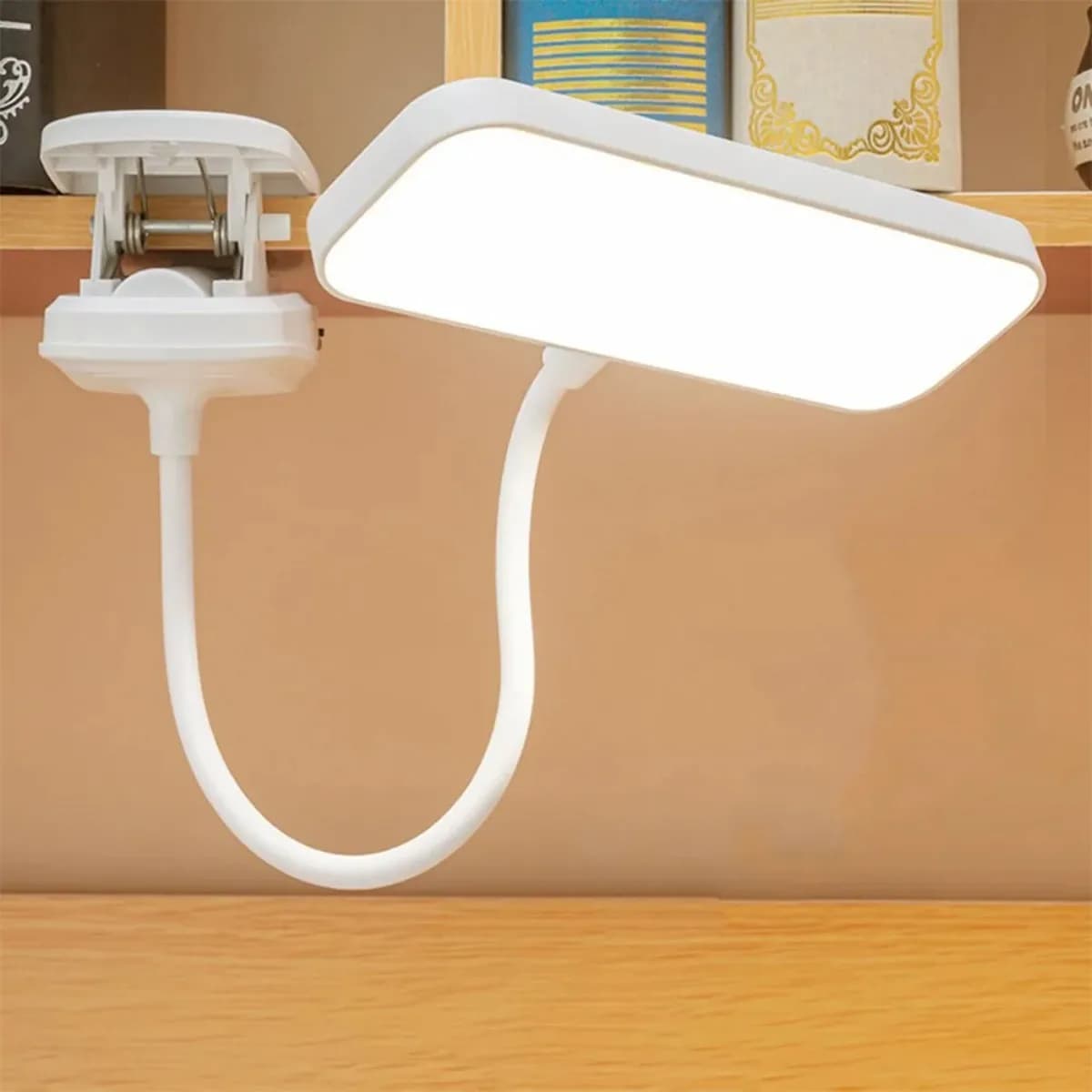 360 ° Lampada da tavolo da studio flessibile con clip Lampada da scrivania notturna dimmerabile USB Luce notturna da comodino per camera da letto Studio Lettura Lavoro d'ufficio