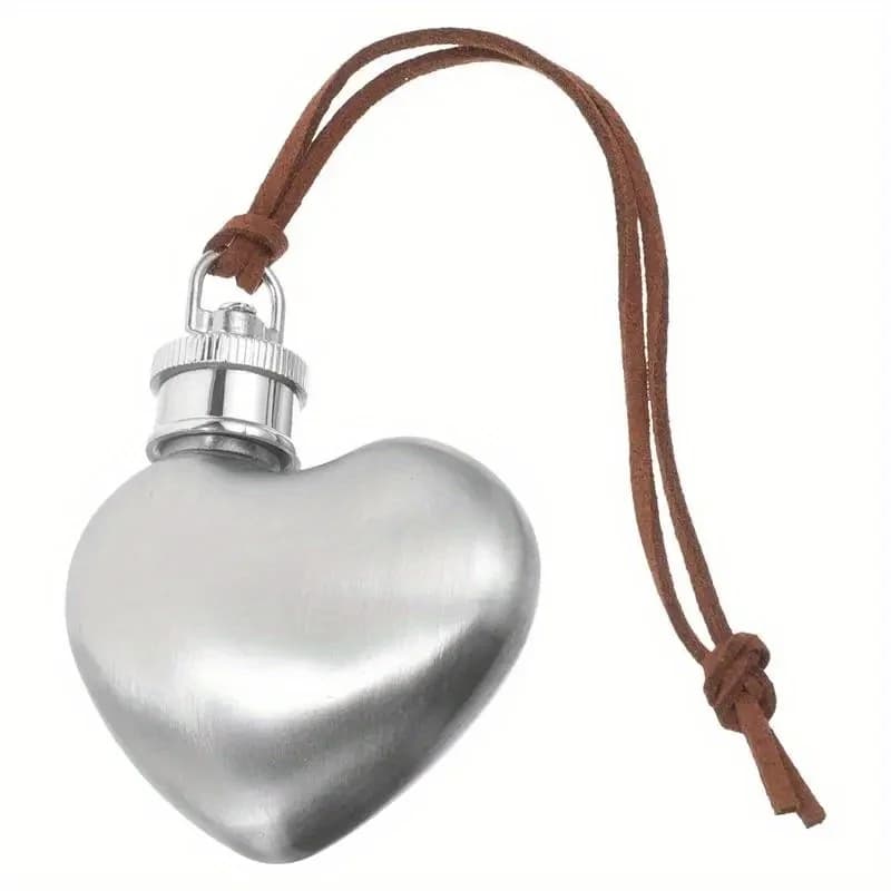 1PC Outdoor Hip Flask Portable Wine Pot Small Hip Flask Heart Shaped Flask Stainless Steel Wine Flask Water Bottle