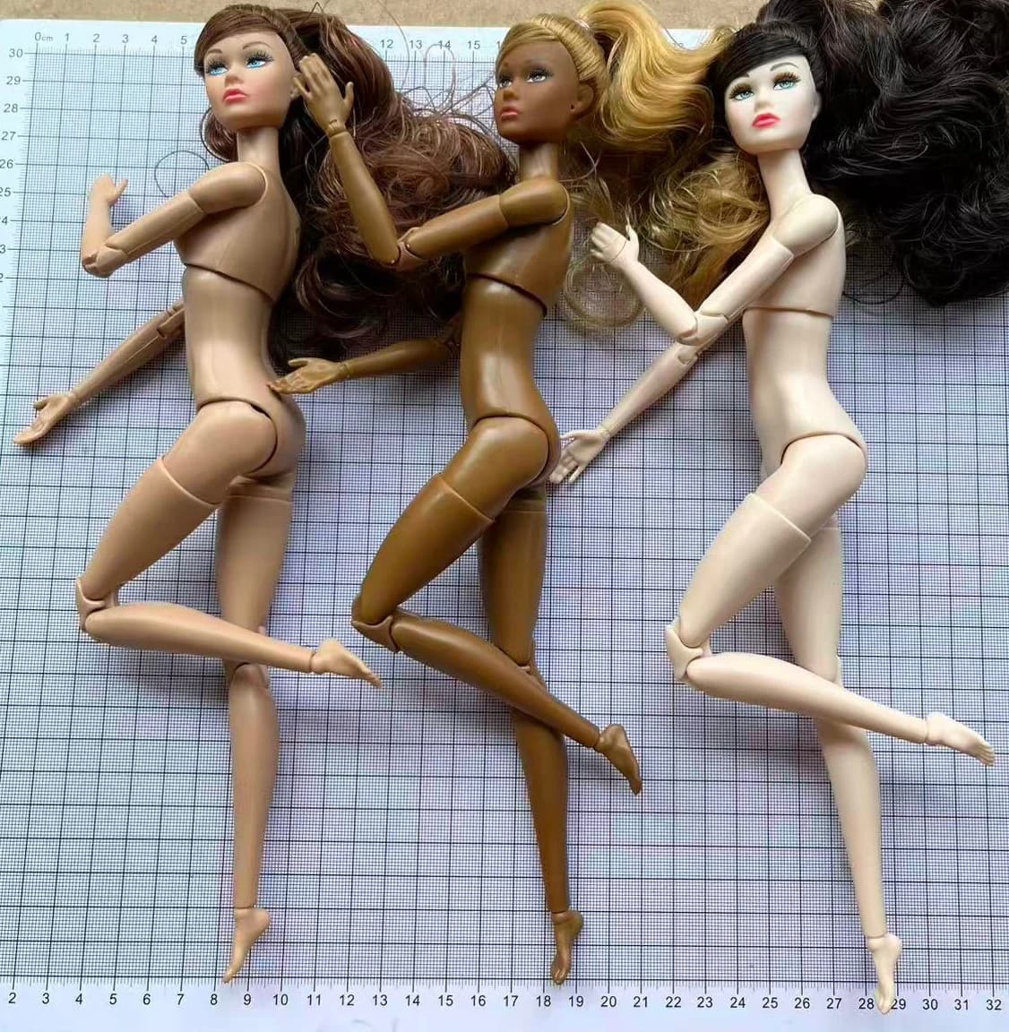 Poppy Parker: Testa per trucco professionale con corpo snello da yoga, colore beige super bianco caffè, statuetta da collezione 1/6