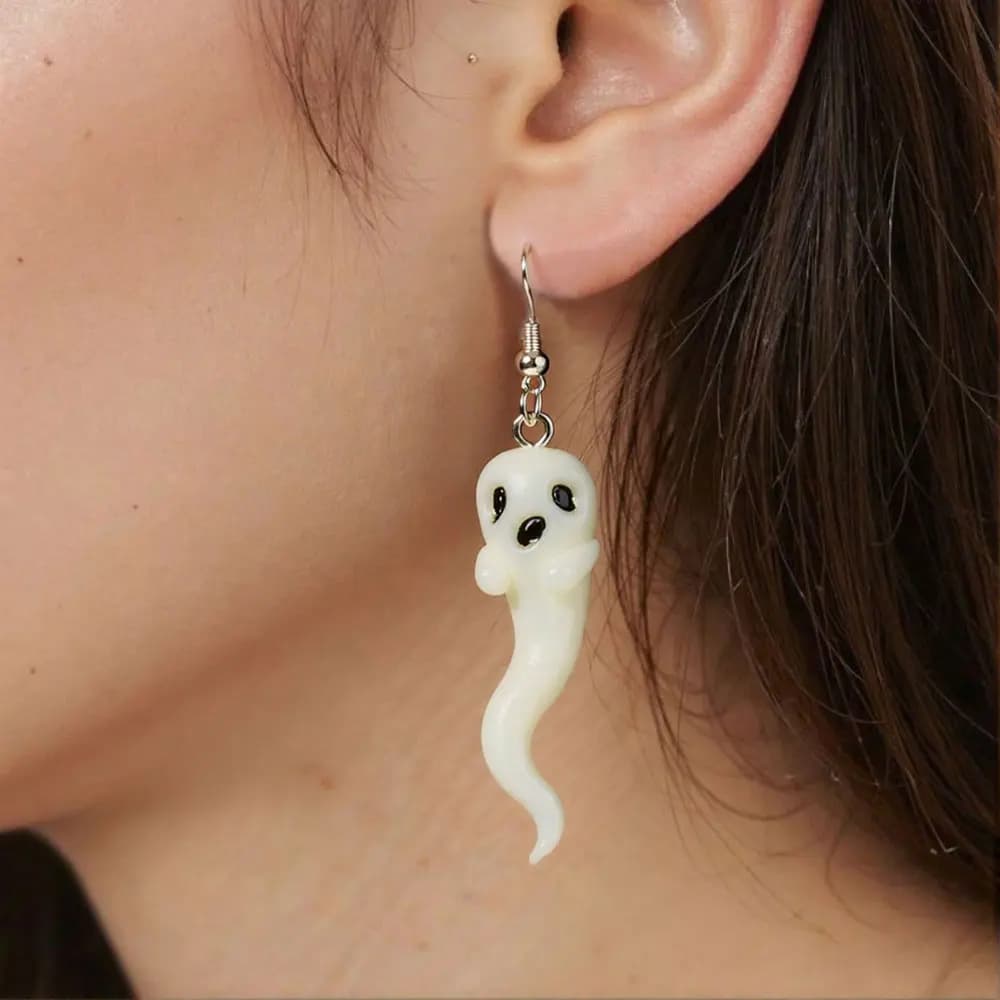 Simpatici orecchini pendenti con fantasma lungo bianco di Halloween per le donne, orecchini mostri divertenti in argilla polimerica, regali di gioielli