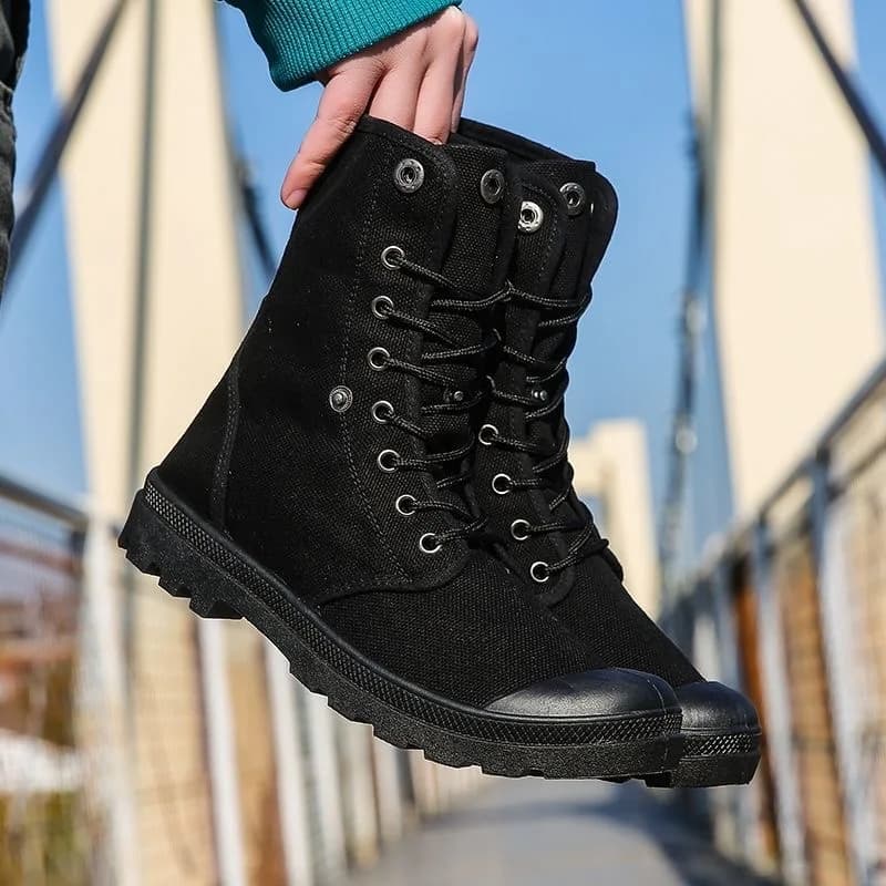 Stivali casual da uomo Scarpe di tela alte di moda Classiche Scarpe da ginnastica traspiranti per uomo Stivali da trekking antiscivolo per esterni Botas Hombre