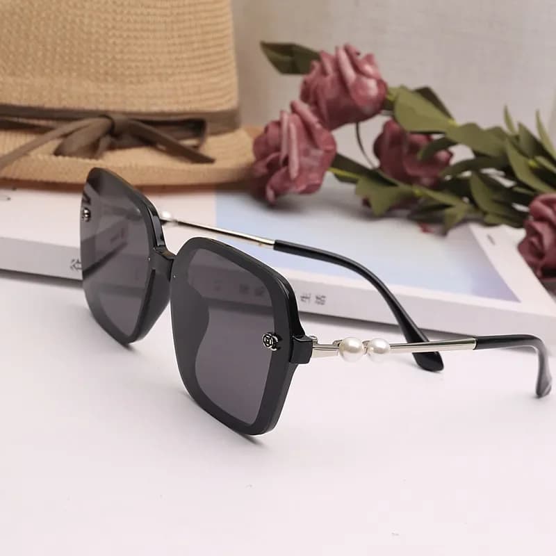 2026 Nuovo Lusso Occhiali Da Sole Polarizzati Donne Occhiali Da Sole di Grandi Dimensioni Gambe In Lega Occhiali Da Sole Delle Signore Perla Parasole Gafas De Sol UV400
