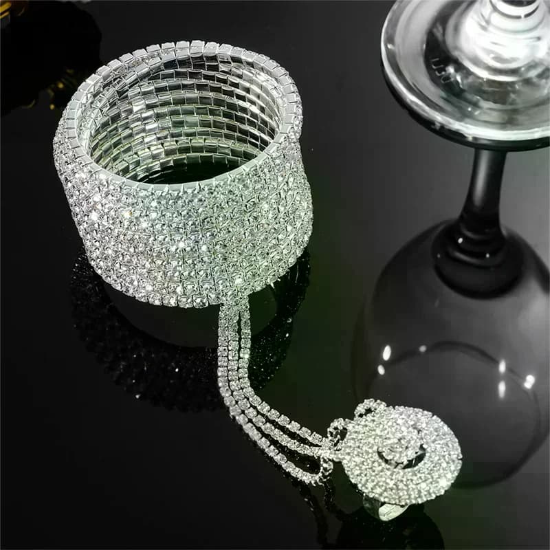 1 Pezzo Bracciale Multistrato in Lega con Strass Imitazione, Anello Integrato a Forma di Dito, Bracciale da Sposa [Divertente]