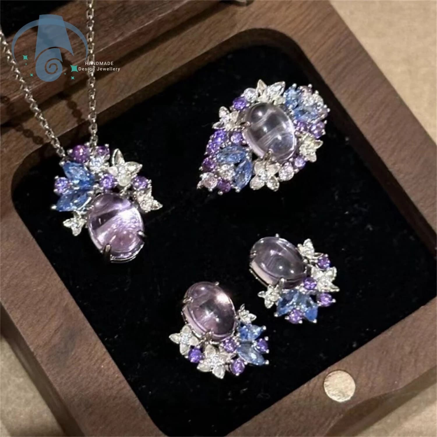 Set di Gioielli Lussuosi con Fiori di Glicine e Strass, Collana, Orecchini e Anello per Donne, Elegante per Feste, Banchetti, Serate e Matrimoni