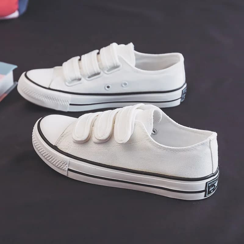 New white low sneakers with Velcro, canvas shoes with adhesive buckle in Korean style, casual women shoes, torque shoes