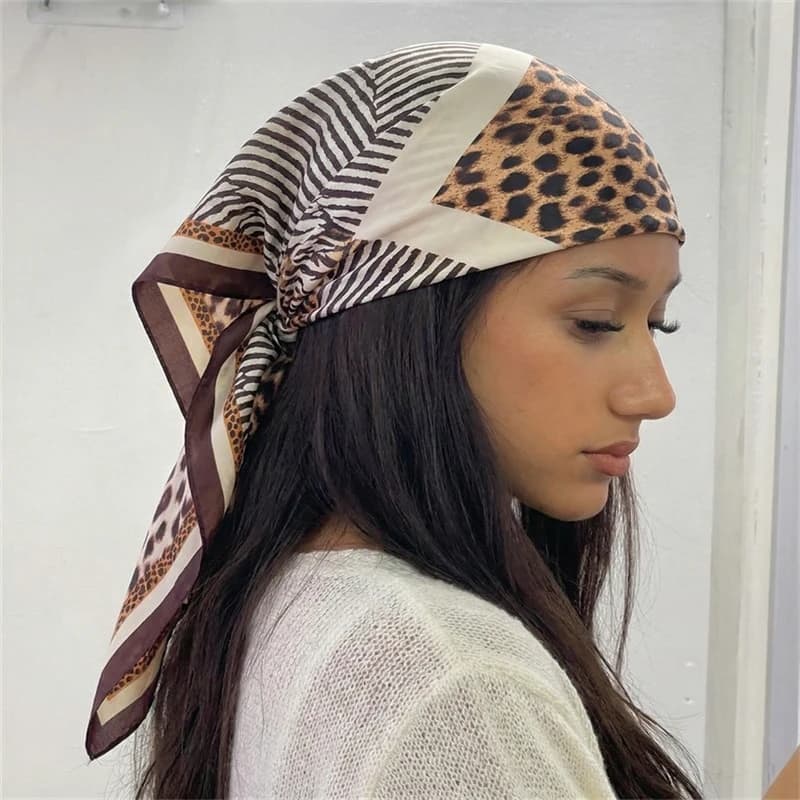 Foulard Quadrato di Lusso in Raso di Seta Stampato per Donna, Sciarpa Leopardata, Hijab, Foulard da Collo, Nastro per Capelli, Fascia per Capelli, Bandana alla Moda