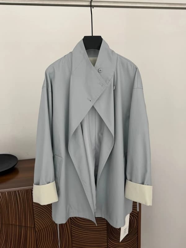 Cappotto Lungo Stile Coreano con Colletto Alto da Donna, Blu con Cintura, Slim Fit, Nuova Collezione Primaverile, Alla Moda in Misto Cotone