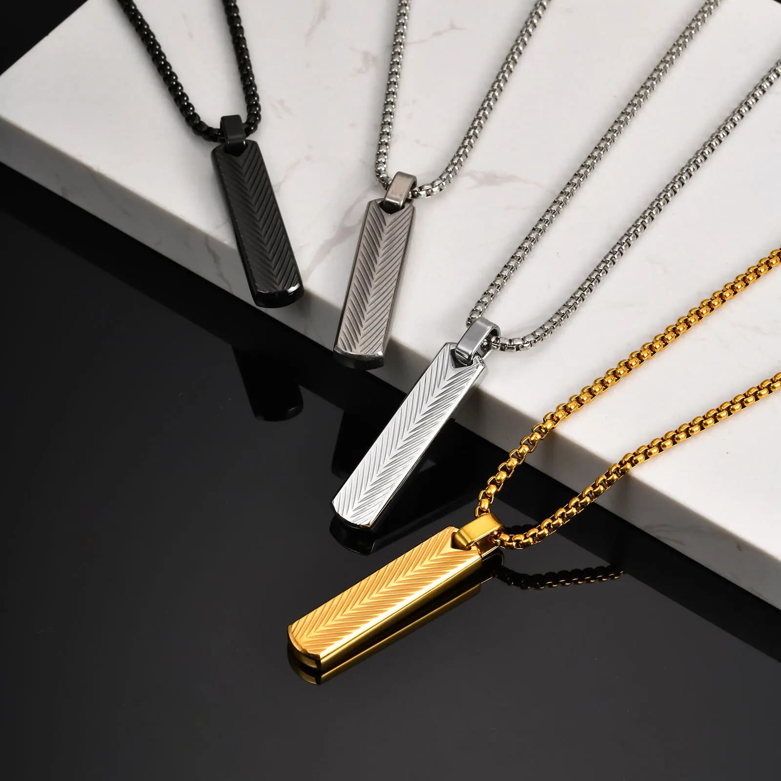 Vnox Collane con ciondolo a barra verticale in acciaio inossidabile per uomo e ragazzo, collare in metallo color argento nero, semplice regalo di gioielli casual