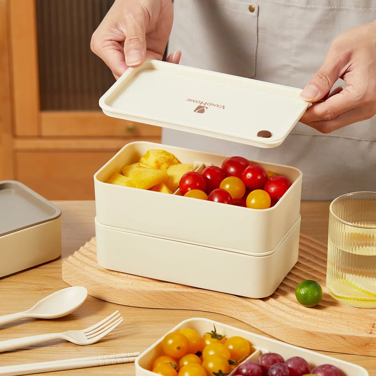 Contenitore per il pranzo diviso in plastica riutilizzabile Contenitore per alimenti per insalata di frutta sigillato portatile riscaldabile a microonde a 2 scomparti per bambini Studente