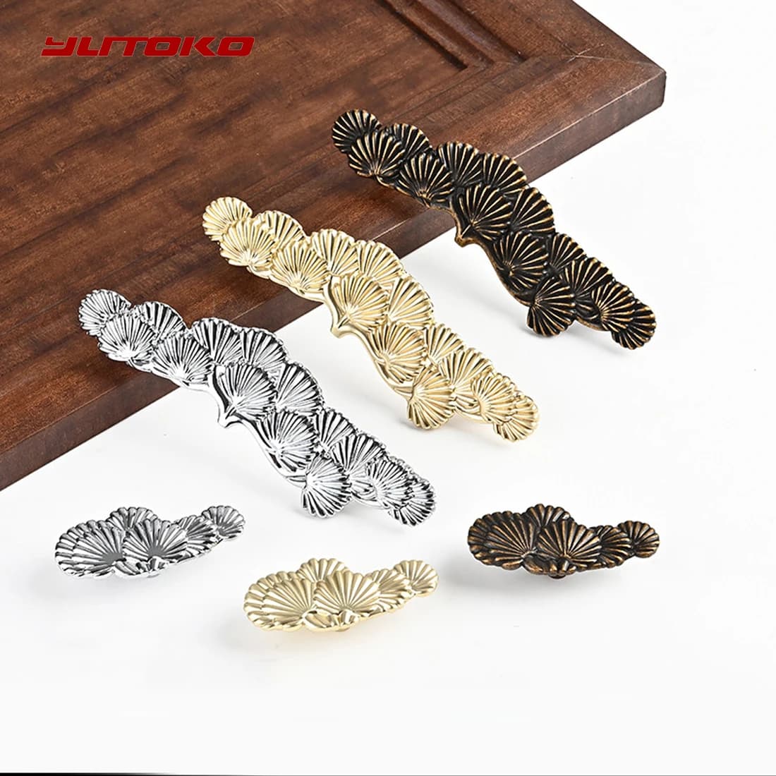 YUTOKO Ferramenta per mobili Moderna moda di lusso a forma di fiore Maniglia in oro Maniglia per armadio da cucina Maniglia in lega di zinco Manopola per armadio