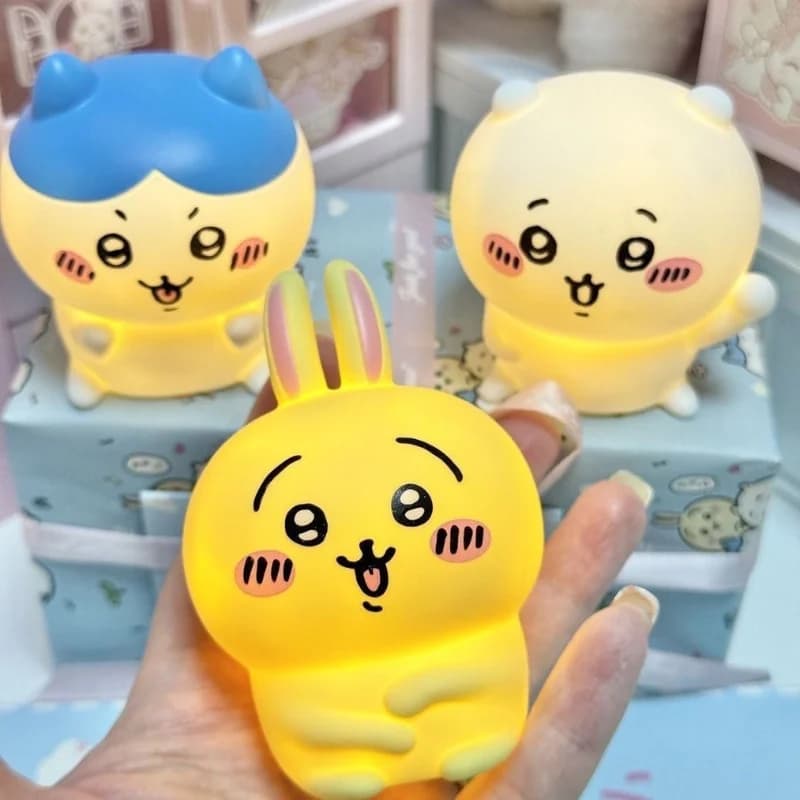 Luce Notturna Kawaii Chiikawa, Ornamenti Cartoon Luminosi, Modello Hachiware Usagi, Luce Notturna per Camera da Letto, Regalo di Compleanno