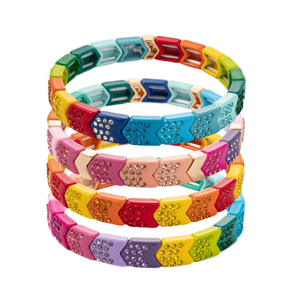 2023 nuovo Design pavimentato braccialetti smaltati con diamanti perline colorate braccialetto elastico a forma di freccia per le donne gioielli elasticizzati Boho