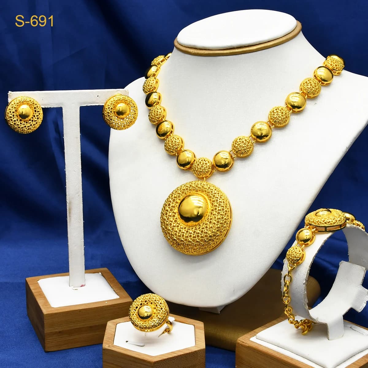 Set di gioielli con collana rotonda e orecchini etiopi di lusso per le donne Dubai Bridal Set color oro 24k Regali per la festa nuziale