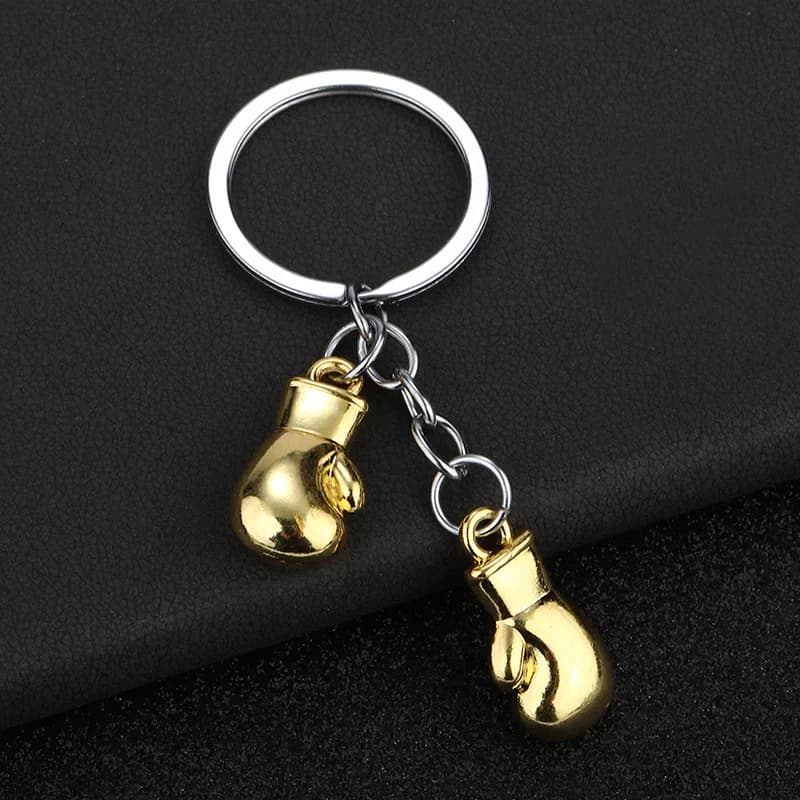 3D Alloy Keychains in the Shape of Left and Right Boxing Gloves, Simulation Fitness Equipment Gifts for Fighting Gym Member Activities