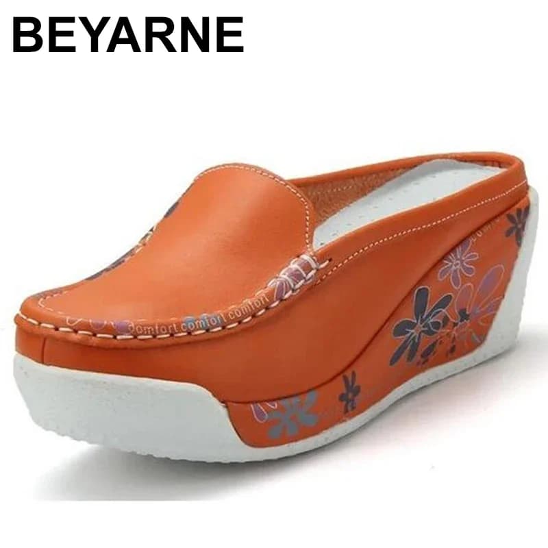BEYARNEFlat Pattini Della Piattaforma WomenSummer Primavera Scarpe Flat Fiore di Stampa Sandali Delle Signore Casual Pigro Scarpe Da Donna FootwearE163