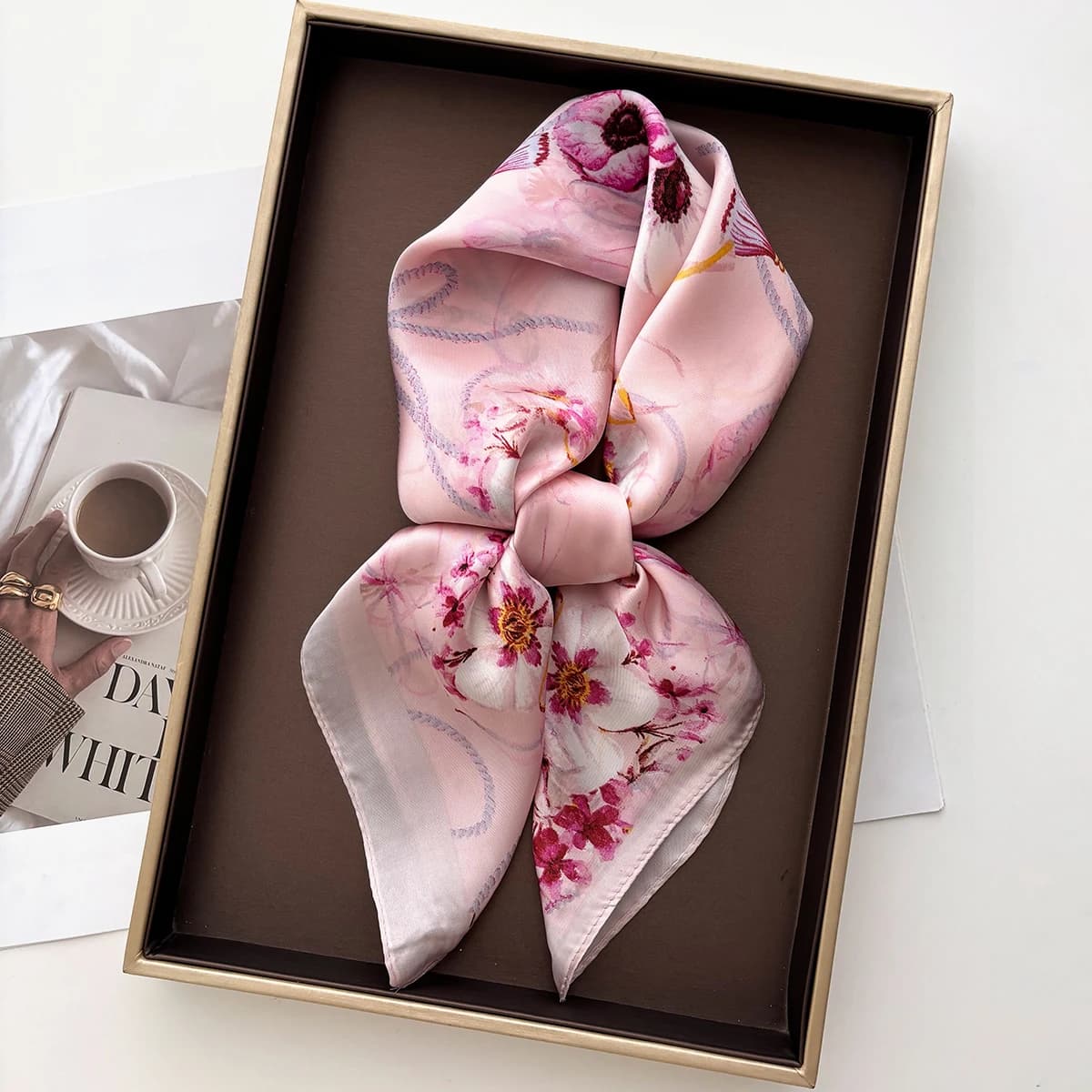Foulard Quadrato da Donna Effetto Seta Stampa Floreale Sciarpa da Collo Sciarpe e Coprispalle Fascia per Capelli Femminile Piccolo Hijab Bandane