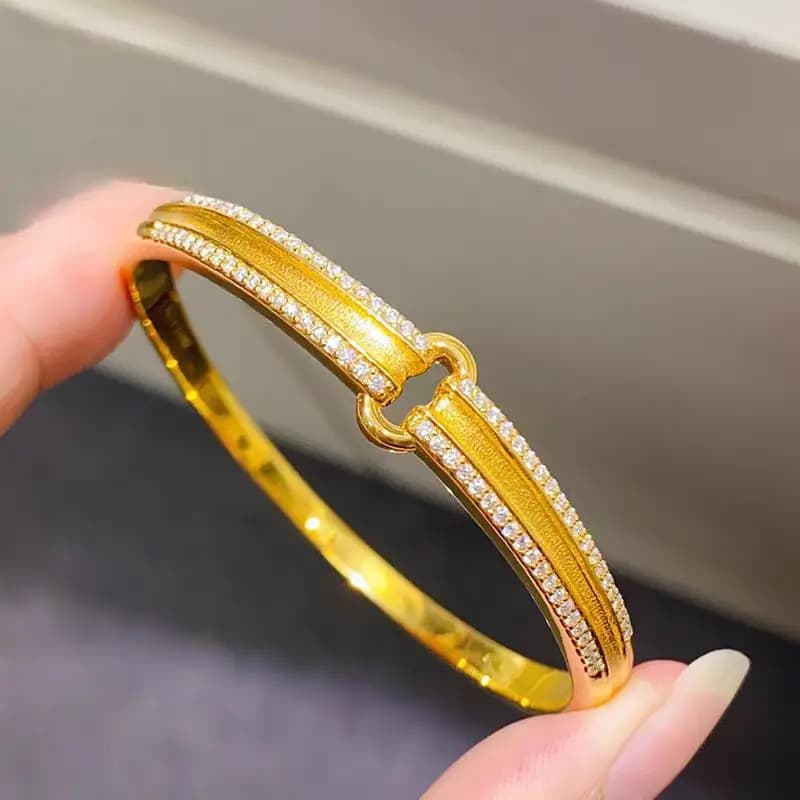 9999 Bracciale in vero oro 24 carati leggero da donna di lusso con doppio anello intarsiato con diamanti Bracciale versatile personalizzato in stile antico