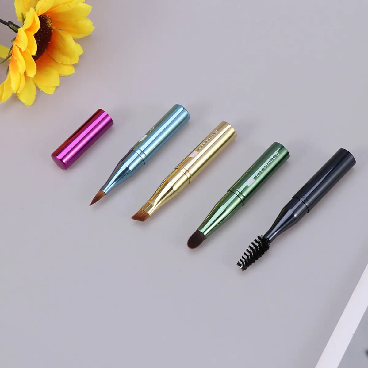 Set of 4 Multifunction Brushes with Premium Metal Handle, Ergonomic Design, Soft Seeds, Makeup Tools, Ideal Gift for Women